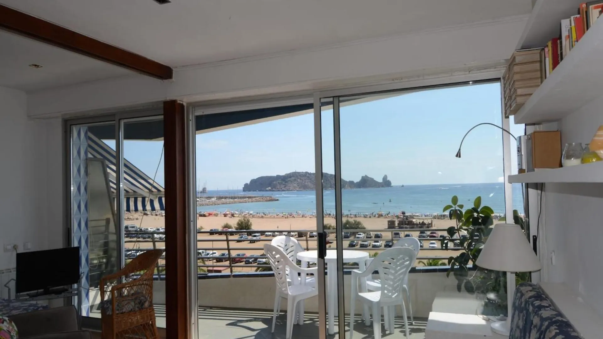 Apartment In Estartit Near Town Center Л'Эстартит